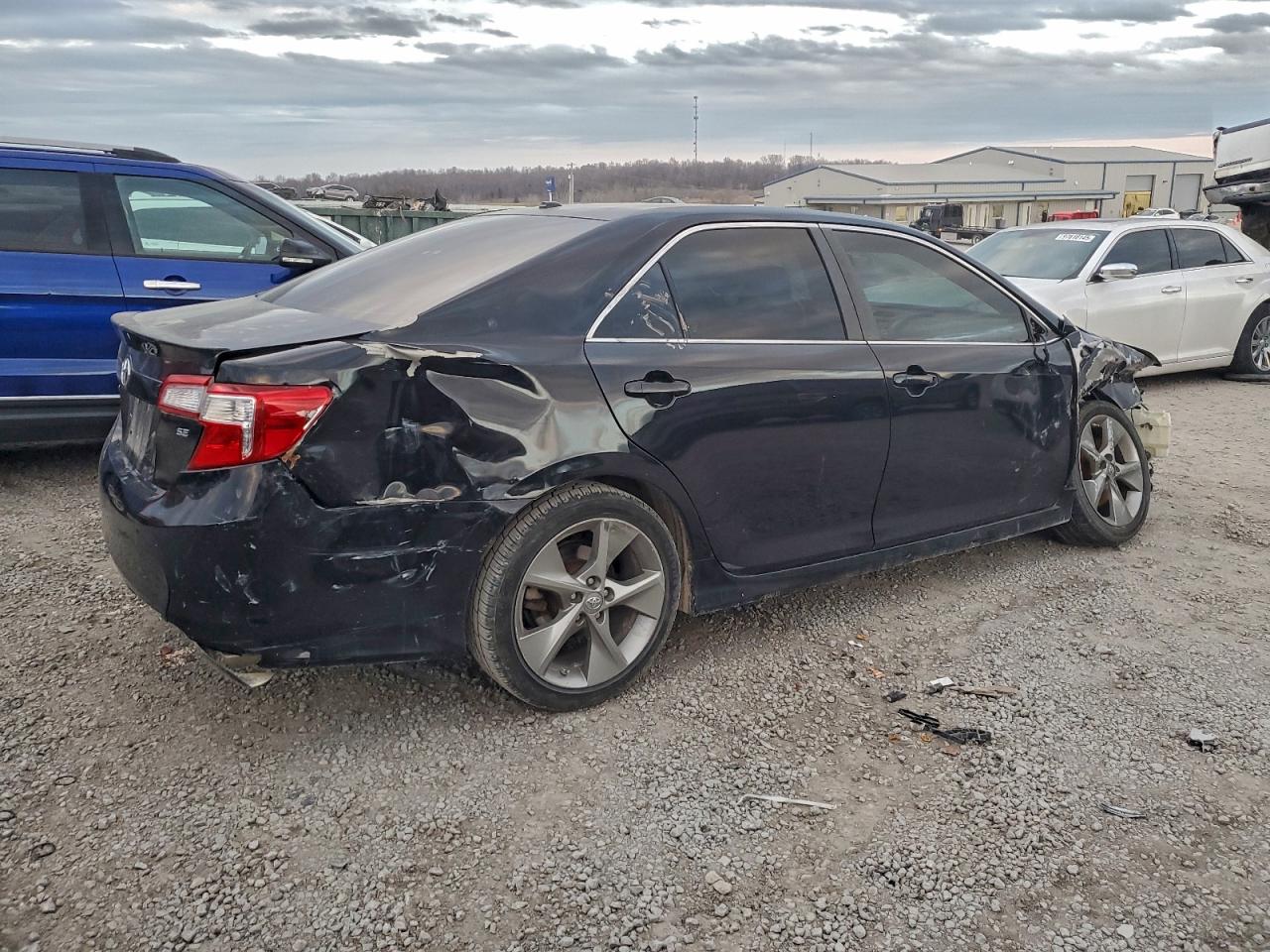 2012 TOYOTA CAMRY BASE photo 7