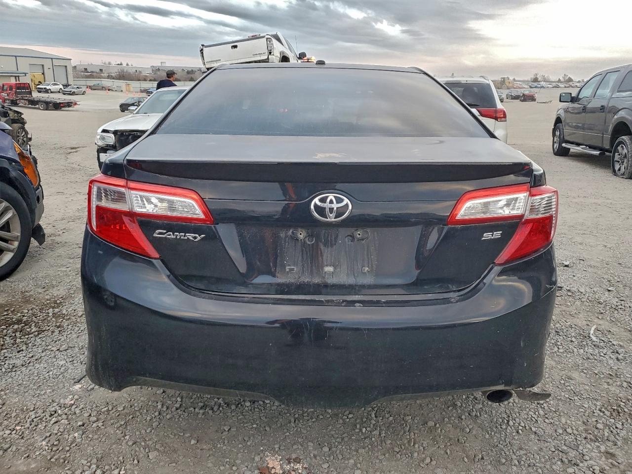 2012 TOYOTA CAMRY BASE photo 16