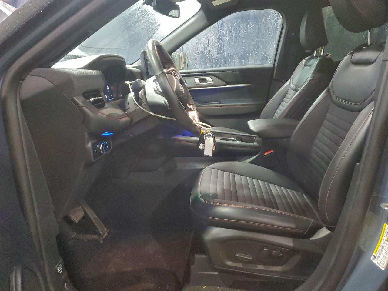 2025 FORD EXPLORER ST-LINE photo 7