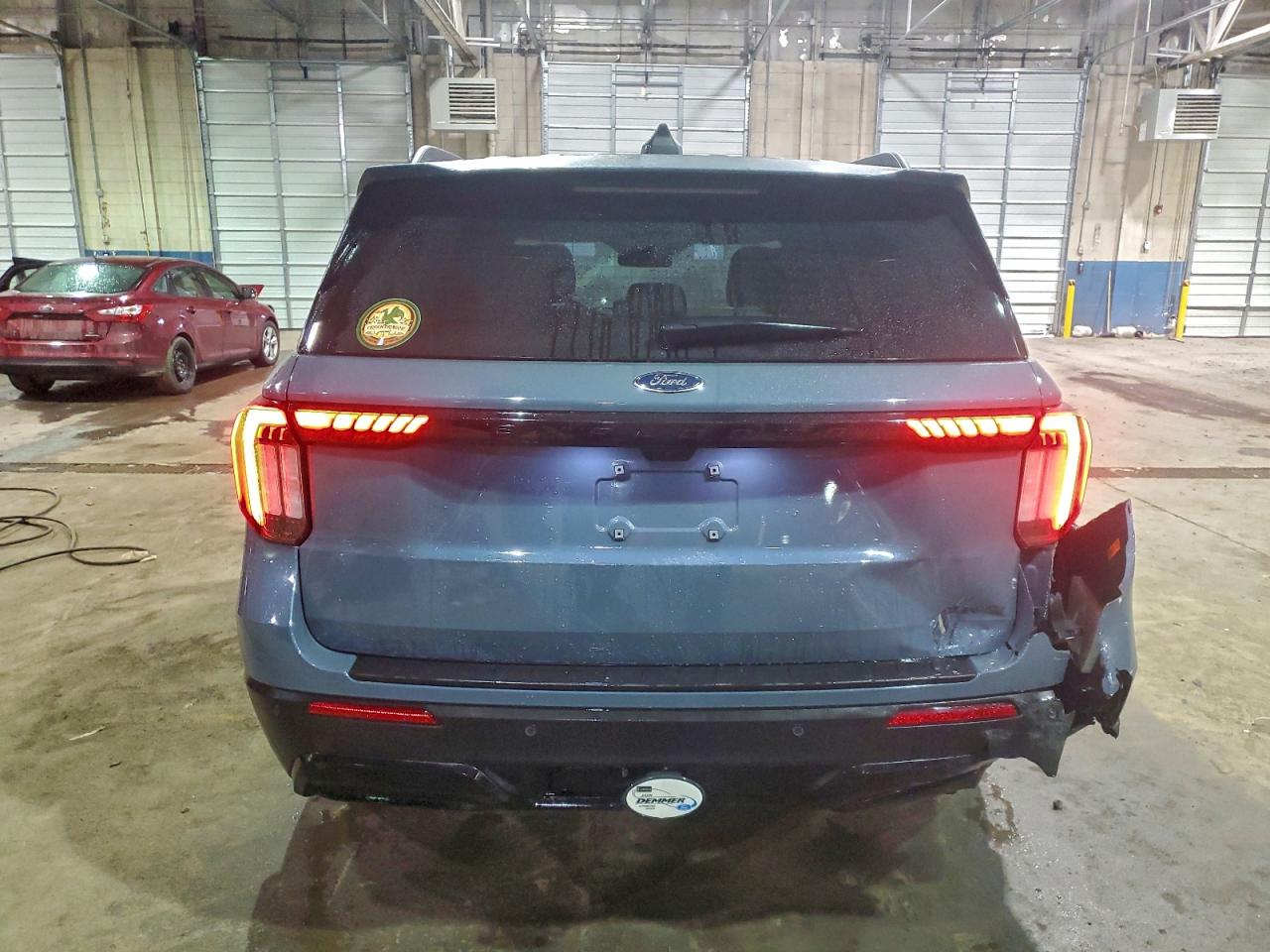 2025 FORD EXPLORER ST-LINE photo 6