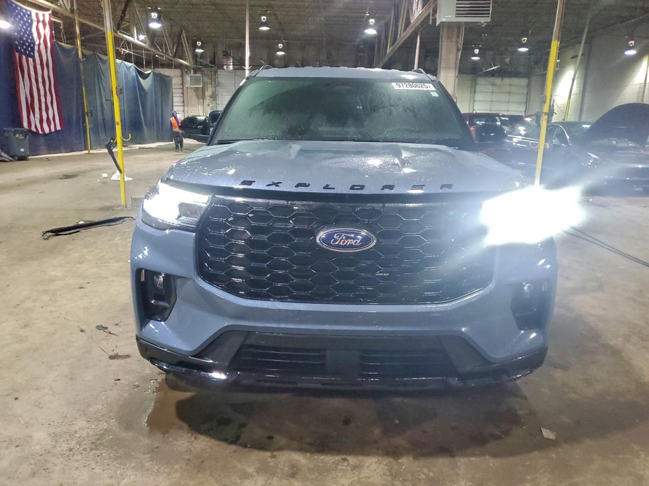 2025 FORD EXPLORER ST-LINE photo 5