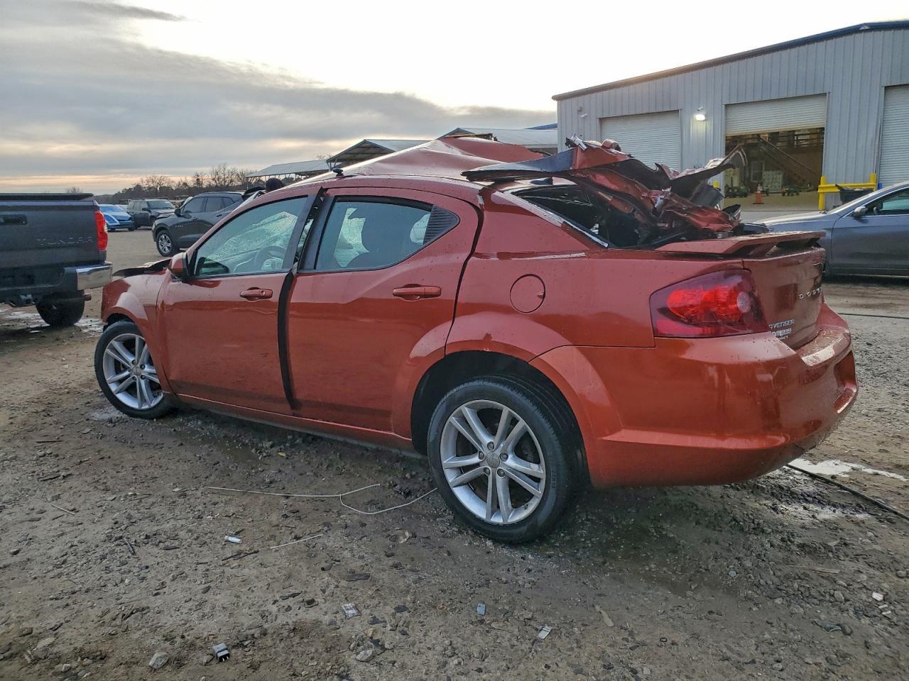 2012 DODGE AVENGER SXT photo 2