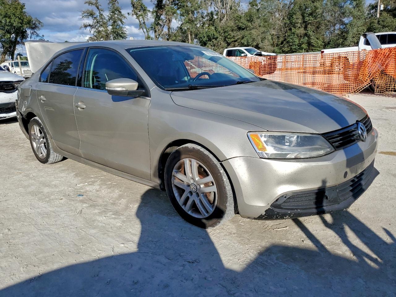 2013 VOLKSWAGEN JETTA SE photo 4