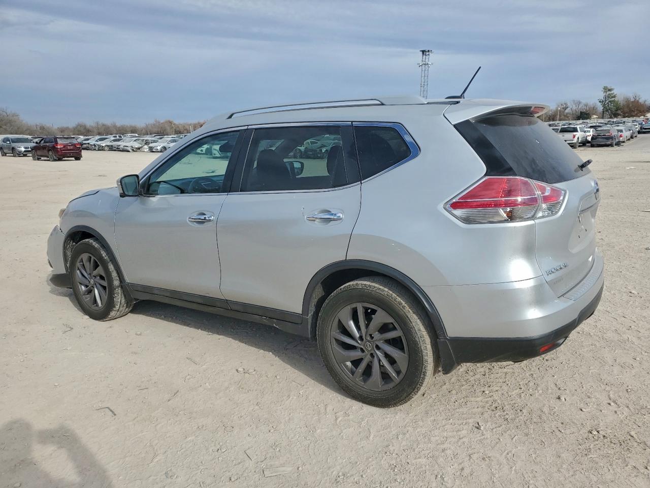 2016 NISSAN ROGUE S photo 3