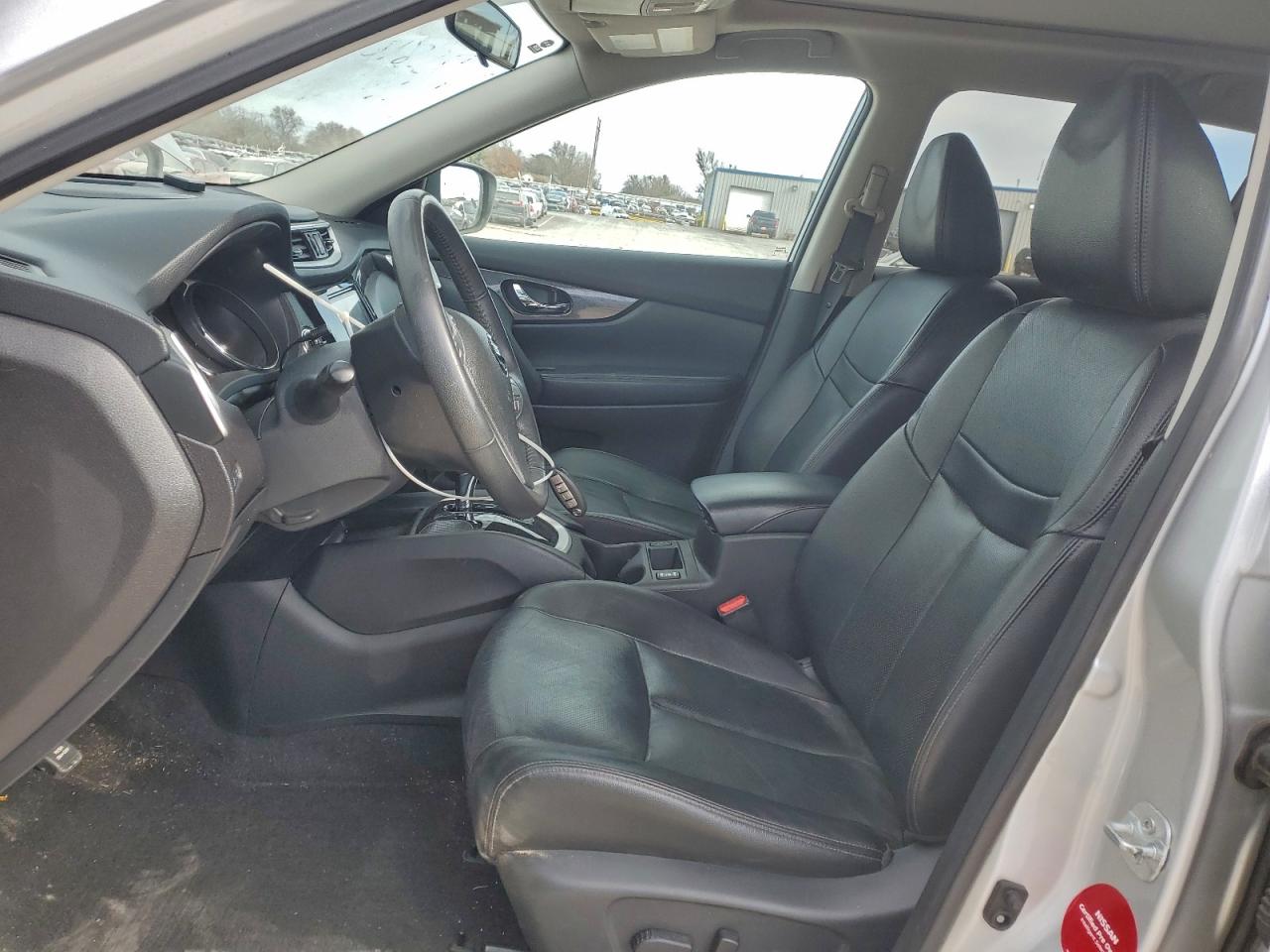 2016 NISSAN ROGUE S photo 13