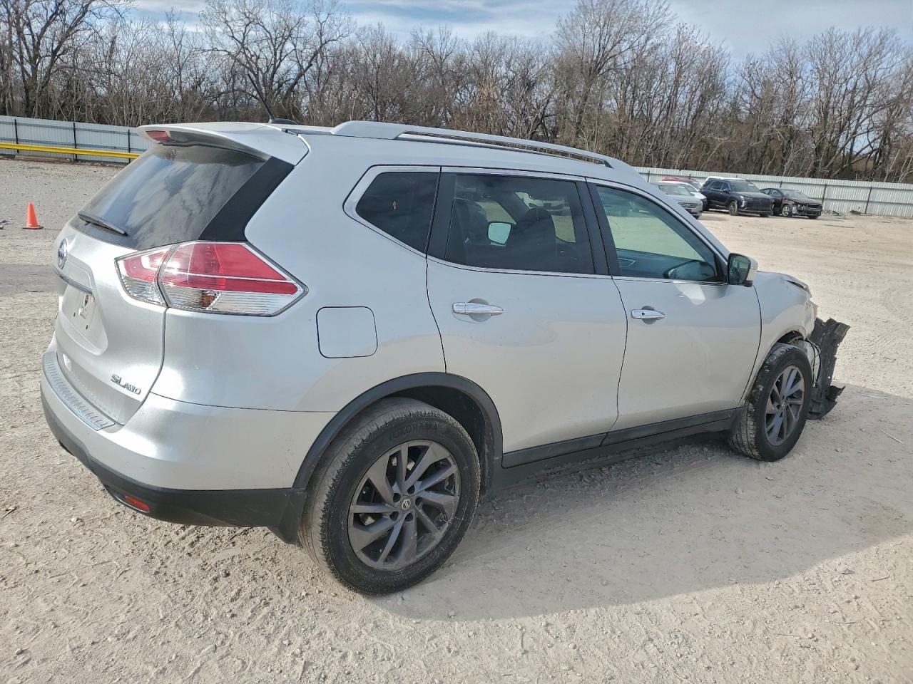 2016 NISSAN ROGUE S photo 5