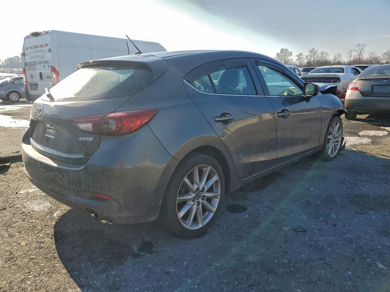2017 MAZDA 3 TOURING photo 5