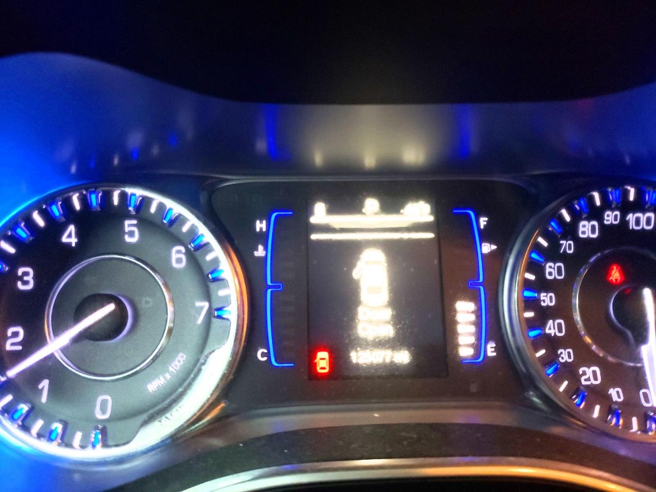 2015 CHRYSLER 200 LIMITED photo 17