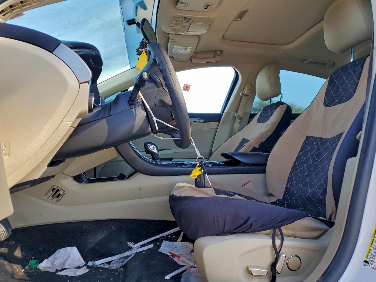 2013 FORD FUSION SE photo 19