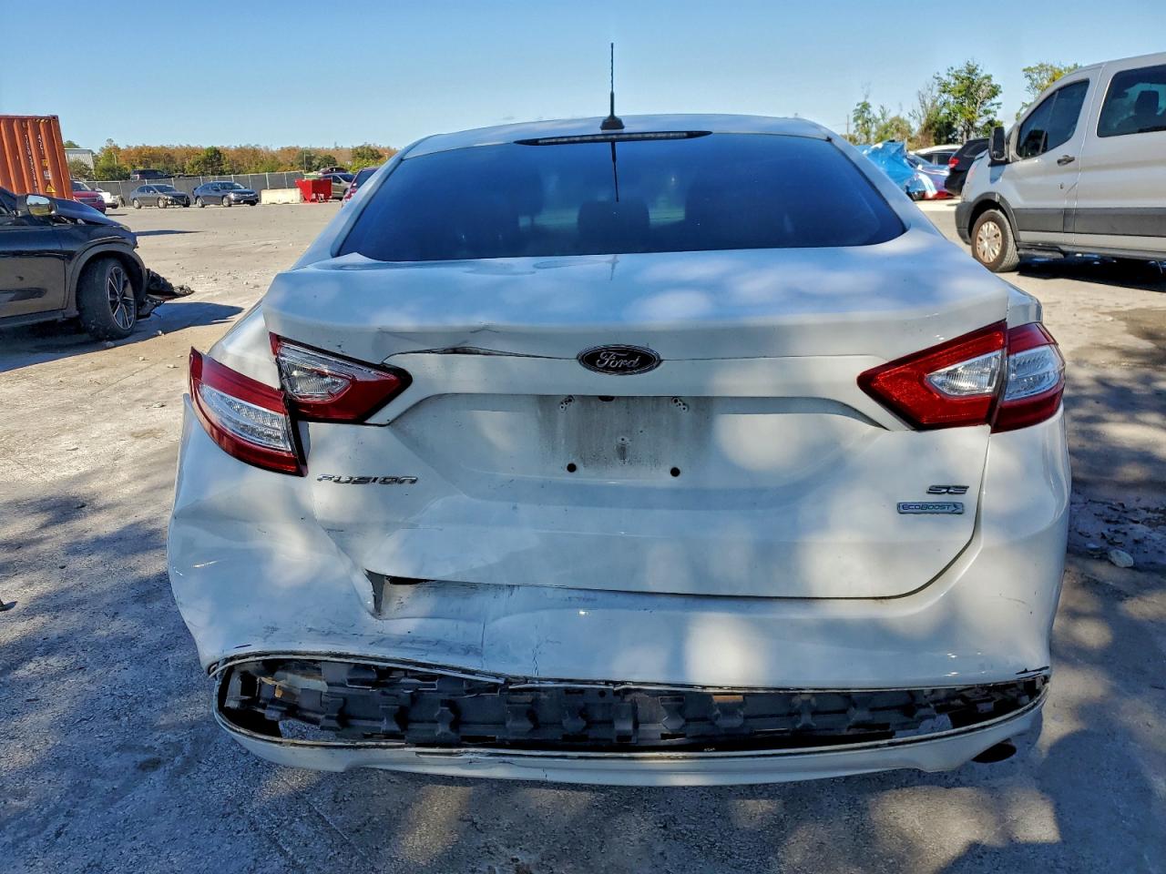 2013 FORD FUSION SE photo 16