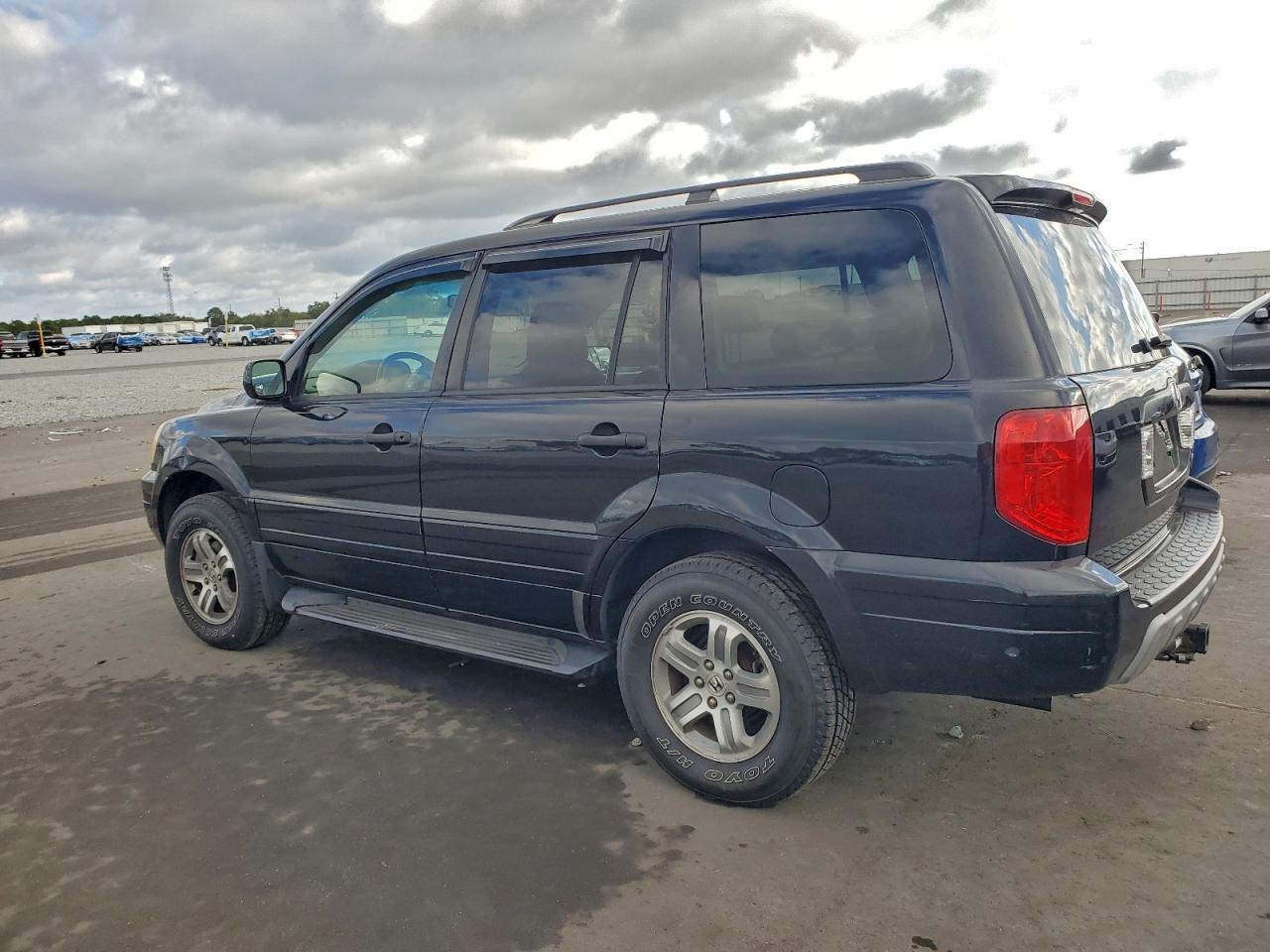2004 HONDA PILOT EXL photo 3