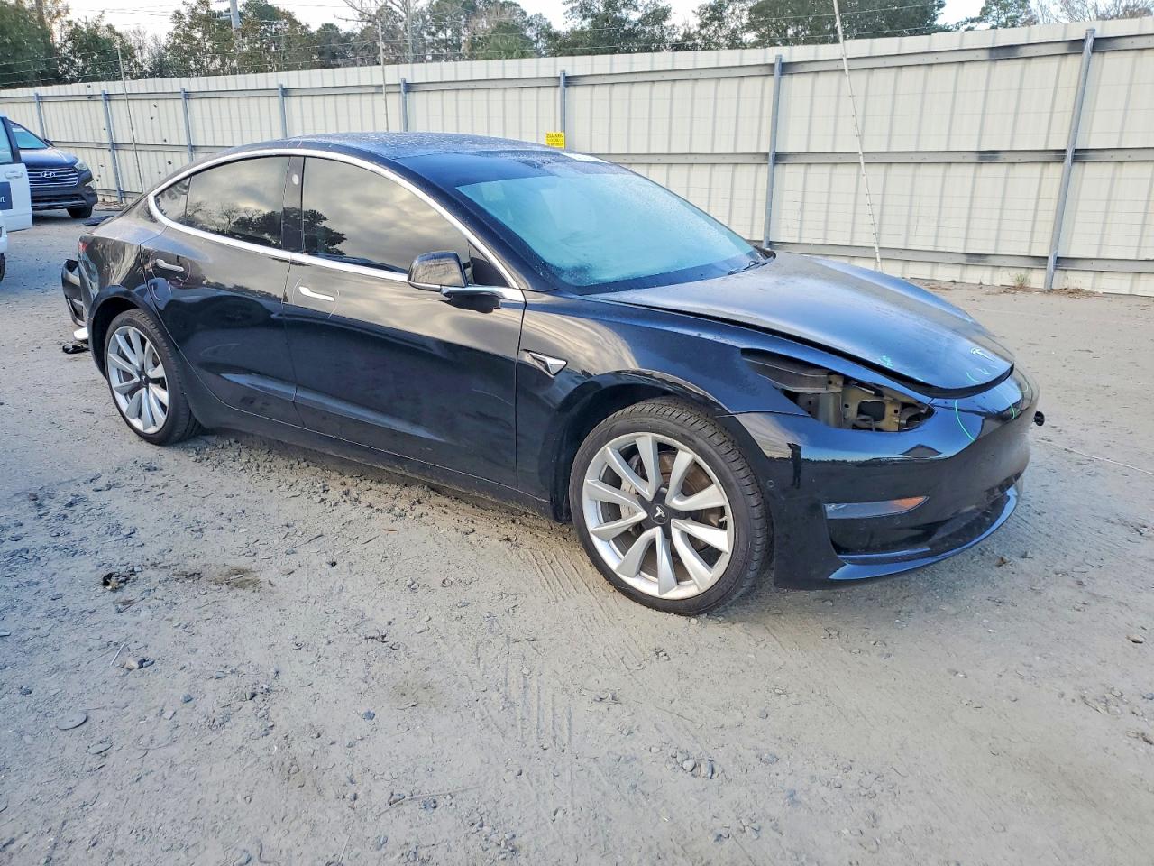 2019 TESLA MODEL 3 photo 4