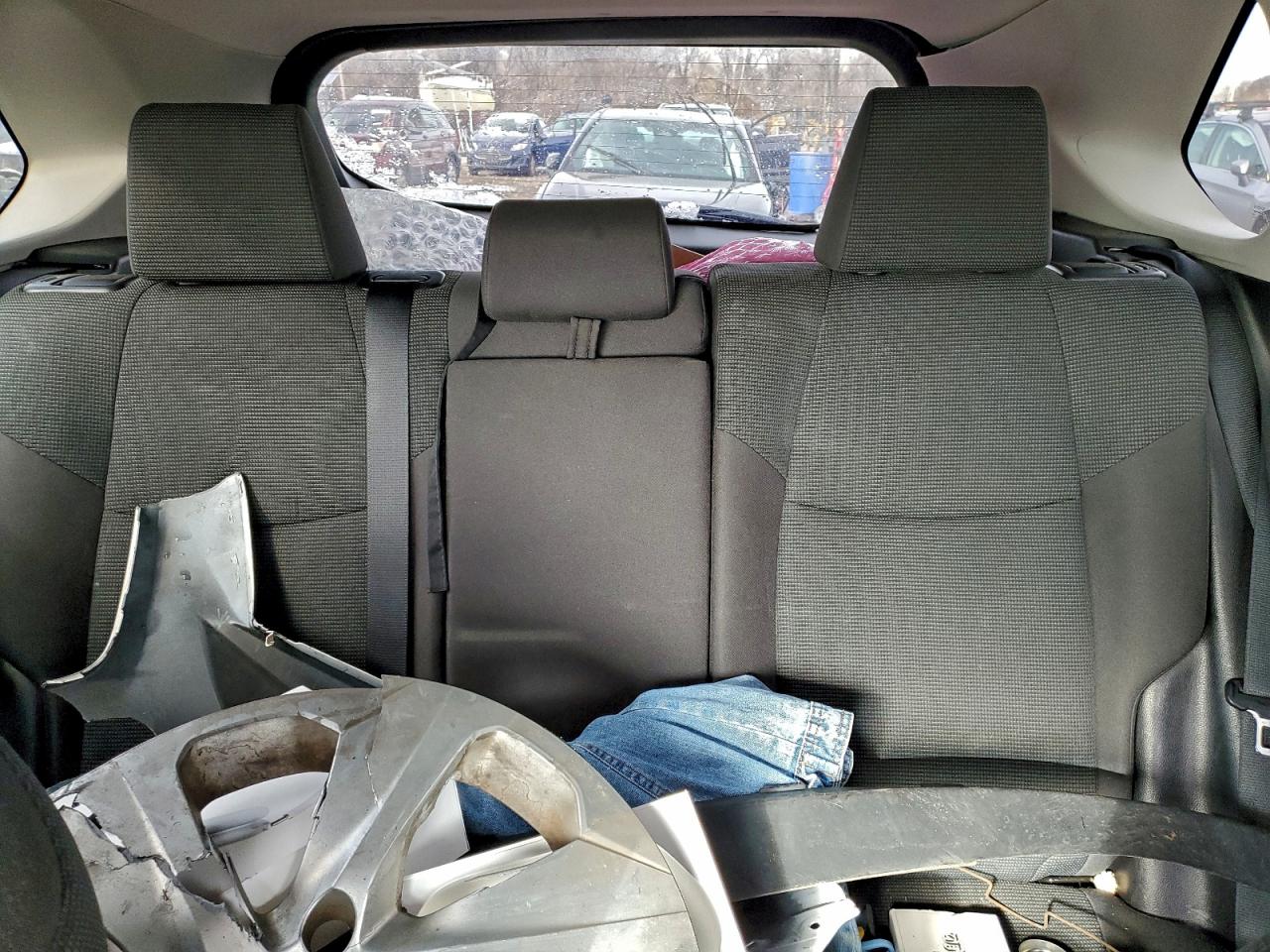 2022 TOYOTA RAV4 LE photo 10
