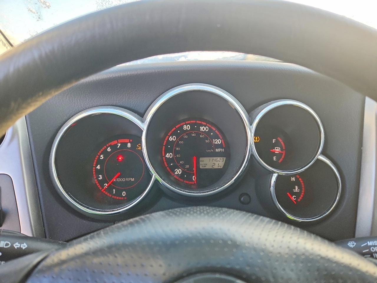 2006 TOYOTA COROLLA MATRIX BASE photo 9