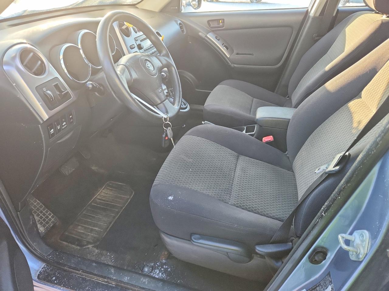 2006 TOYOTA COROLLA MATRIX BASE photo 7