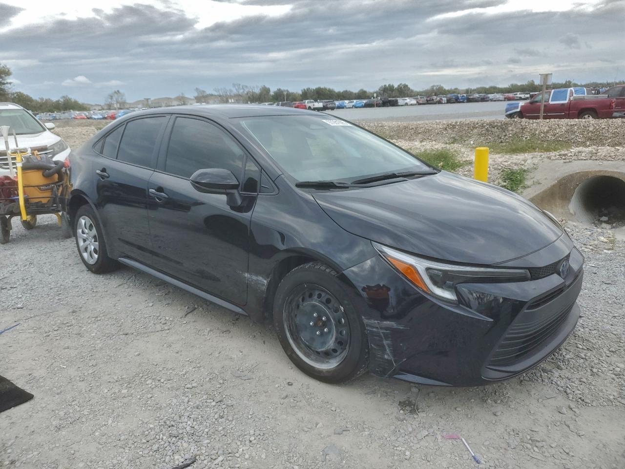 2025 TOYOTA COROLLA LE photo 10