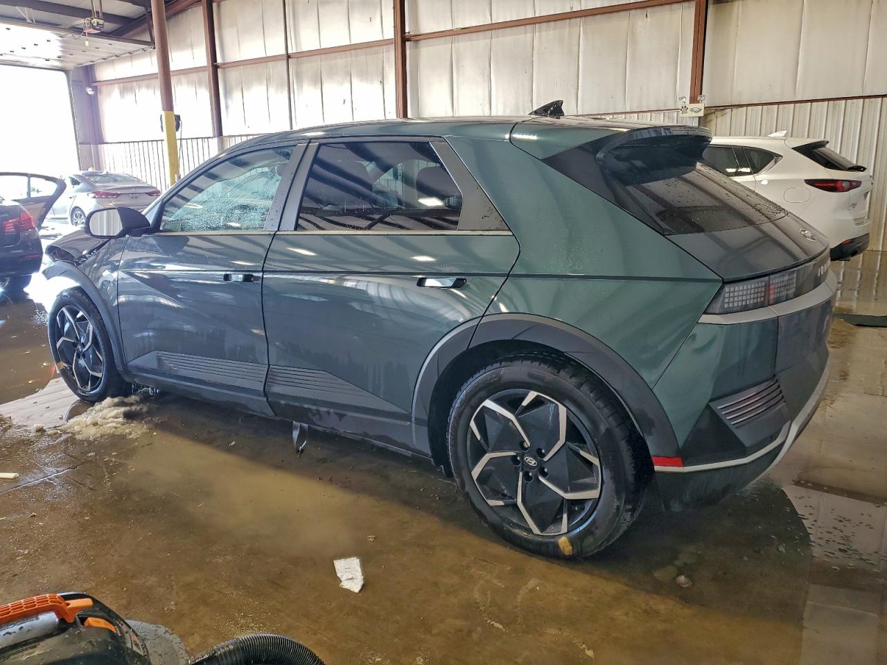 2023 HYUNDAI IONIQ 5 SEL photo 2