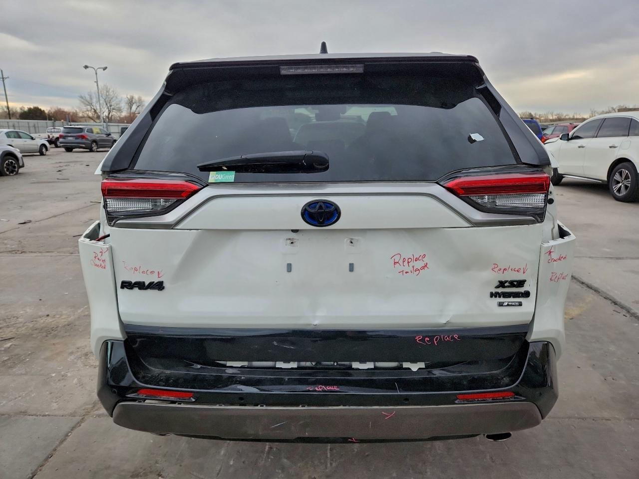 2019 TOYOTA RAV4 XSE photo 6