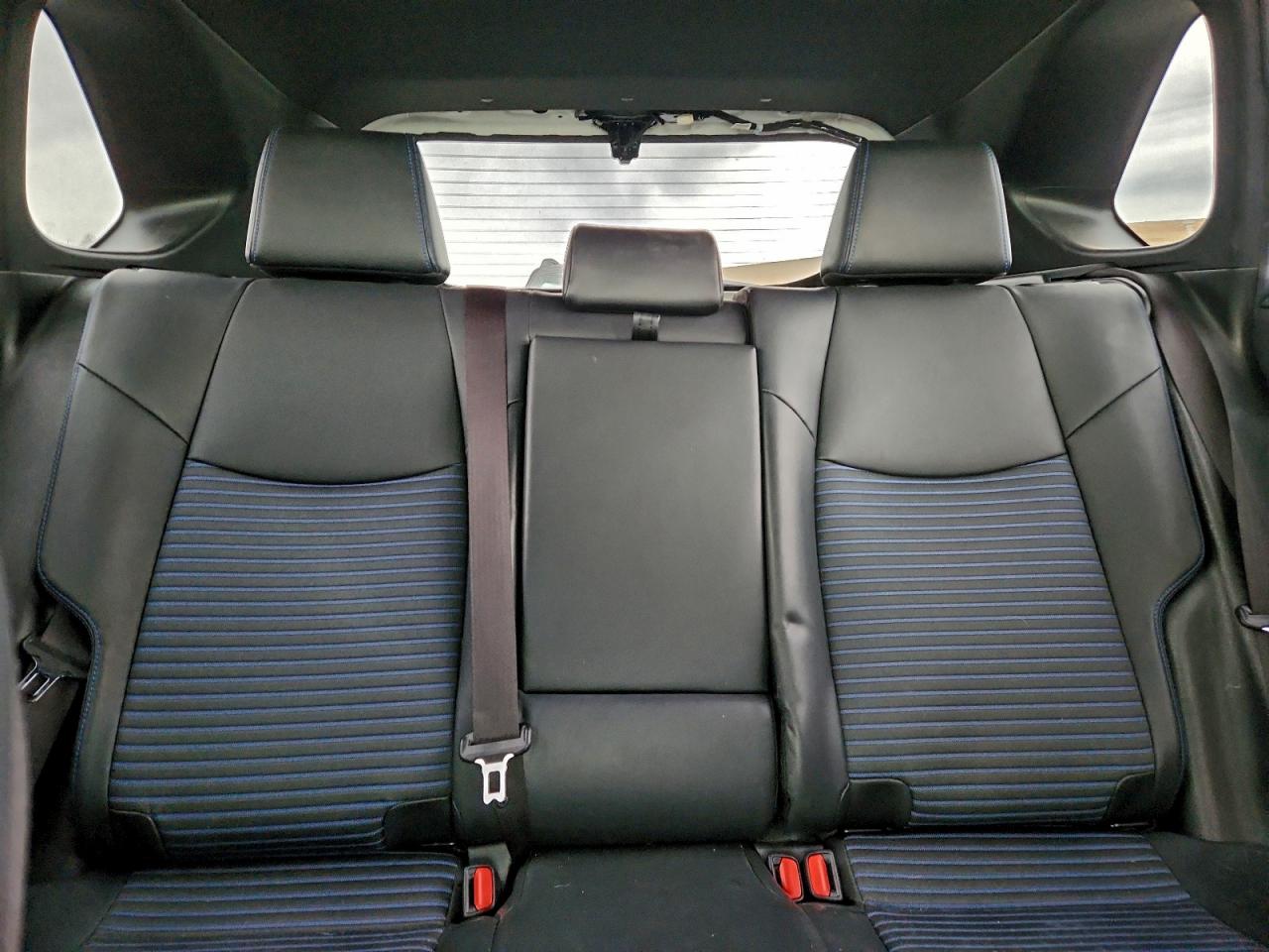 2019 TOYOTA RAV4 XSE photo 10