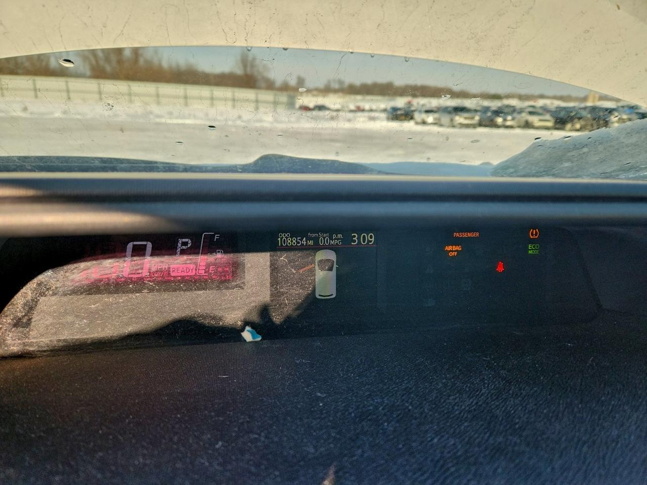 2015 TOYOTA PRIUS C photo 9