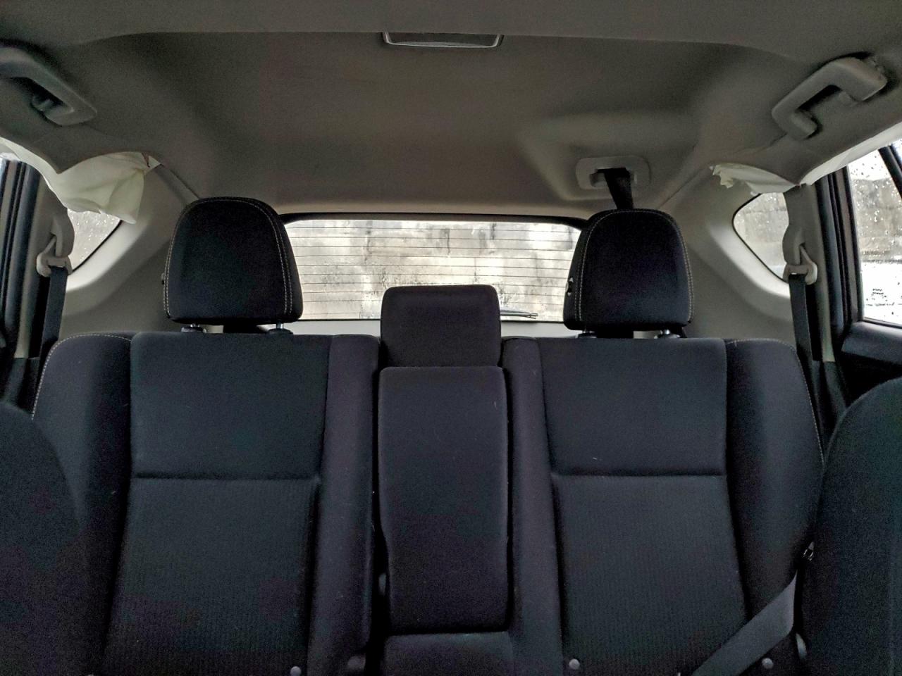 2013 TOYOTA RAV4 XLE photo 28