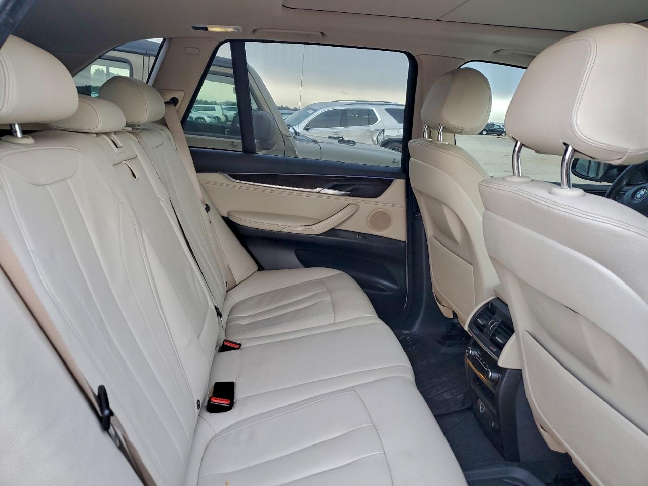 2016 BMW X5 XDR40E photo 10