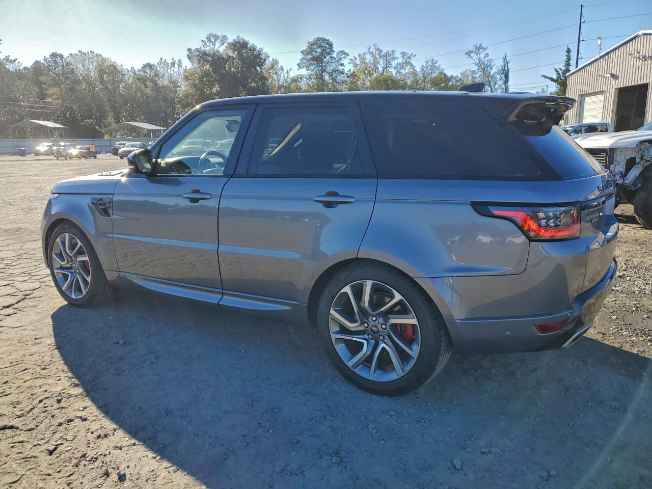 2020 LAND ROVER RANGE ROVER SPORT P525 HSE photo 2