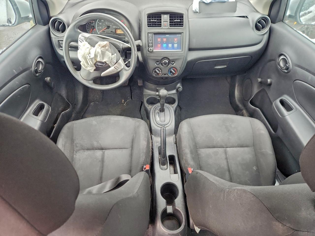 2019 NISSAN VERSA S photo 29