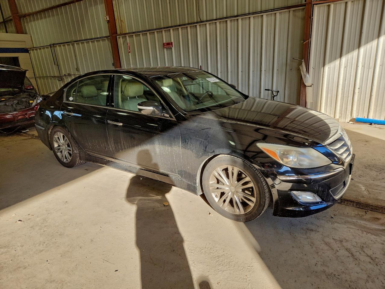 2012 HYUNDAI GENESIS 3.8L photo 4