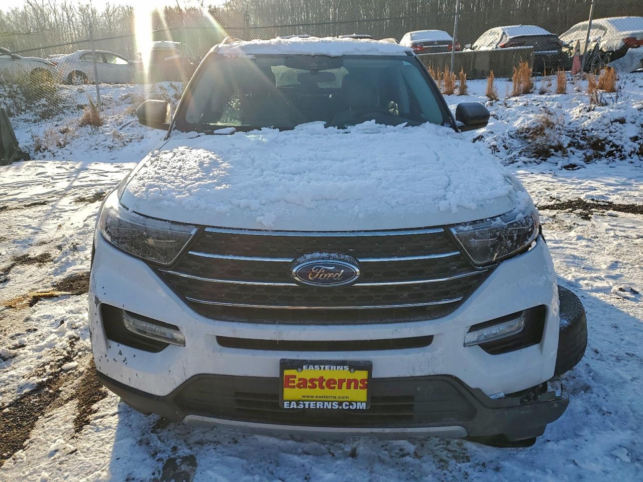 2023 FORD EXPLORER XLT photo 5