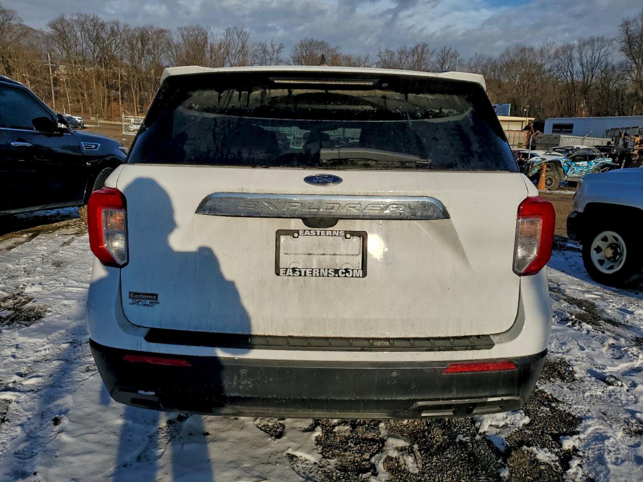 2023 FORD EXPLORER XLT photo 6