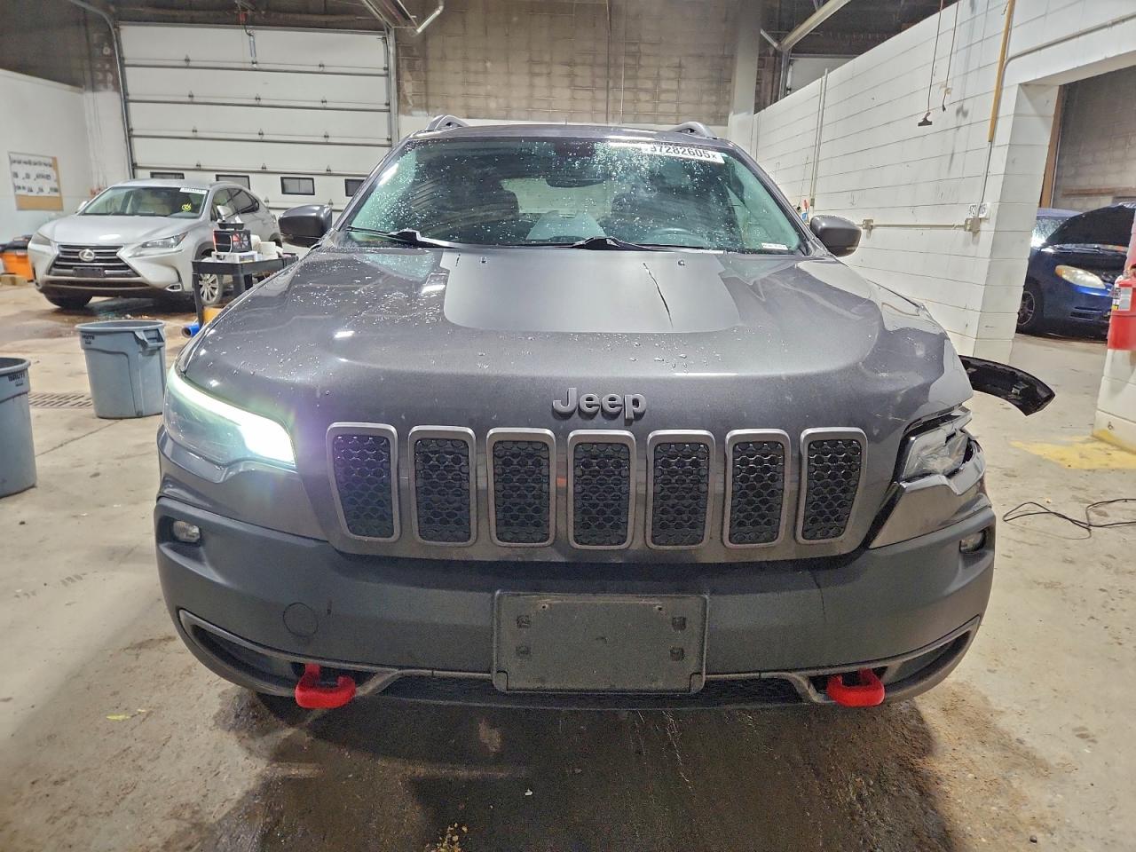 2019 JEEP CHEROKEE TRAILHAWK photo 5