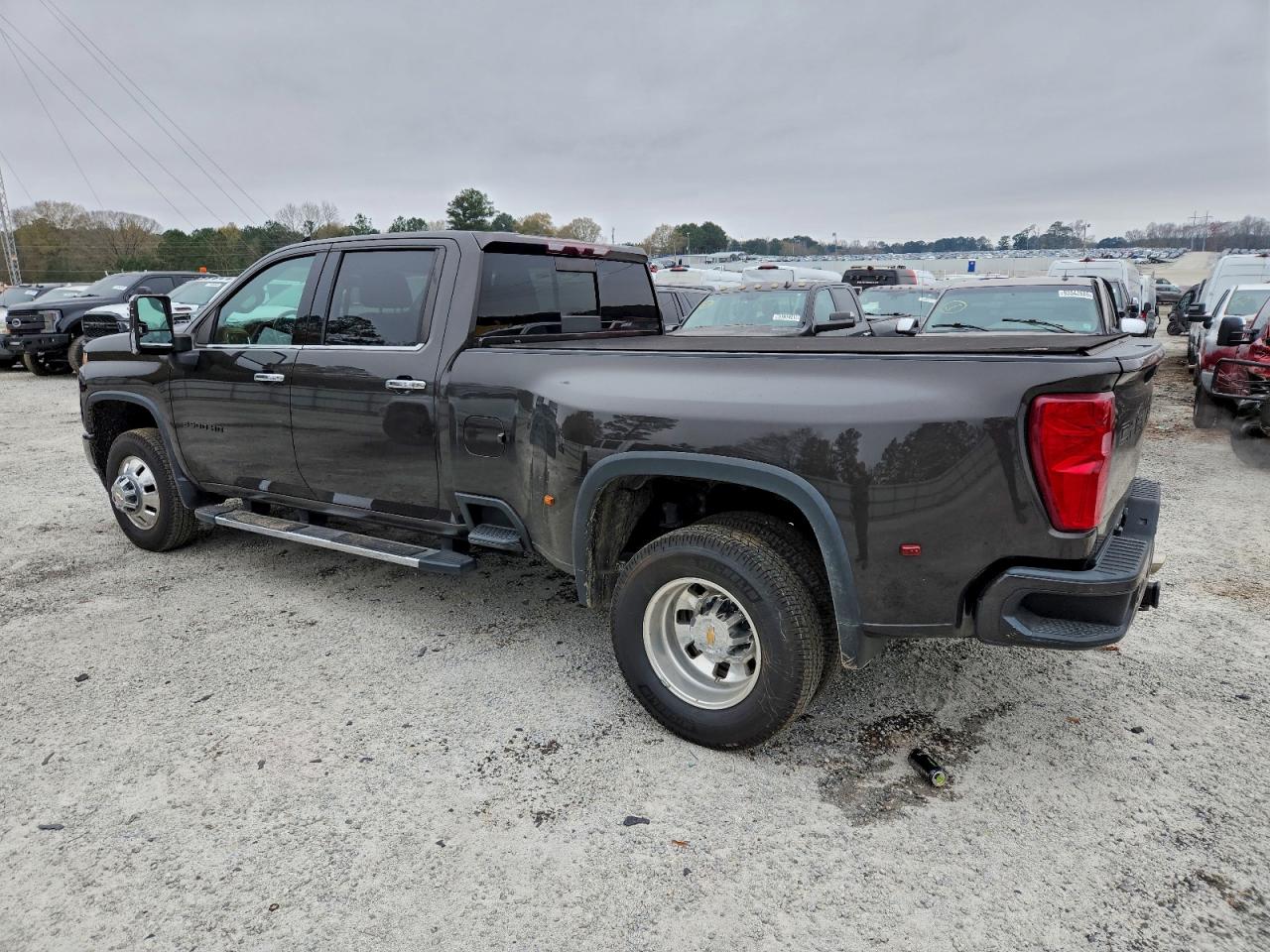 2020 CHEVROLET SILVERADO K3500 HIGH COUNTRY photo 2