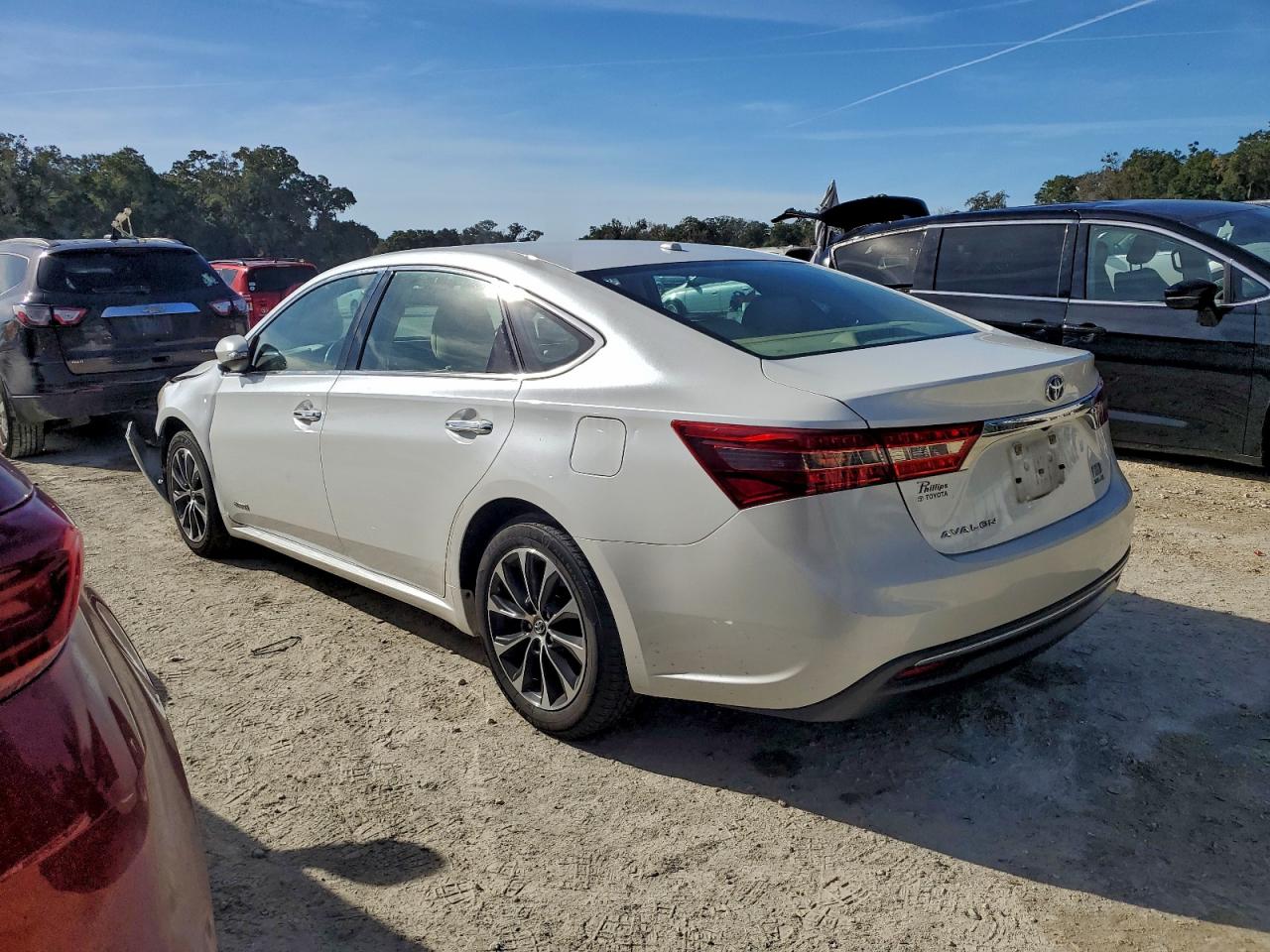2016 TOYOTA AVALON HYBRID photo 2