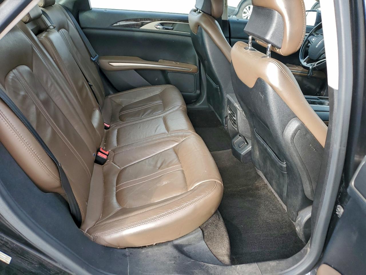 2015 LINCOLN MKZ photo 10