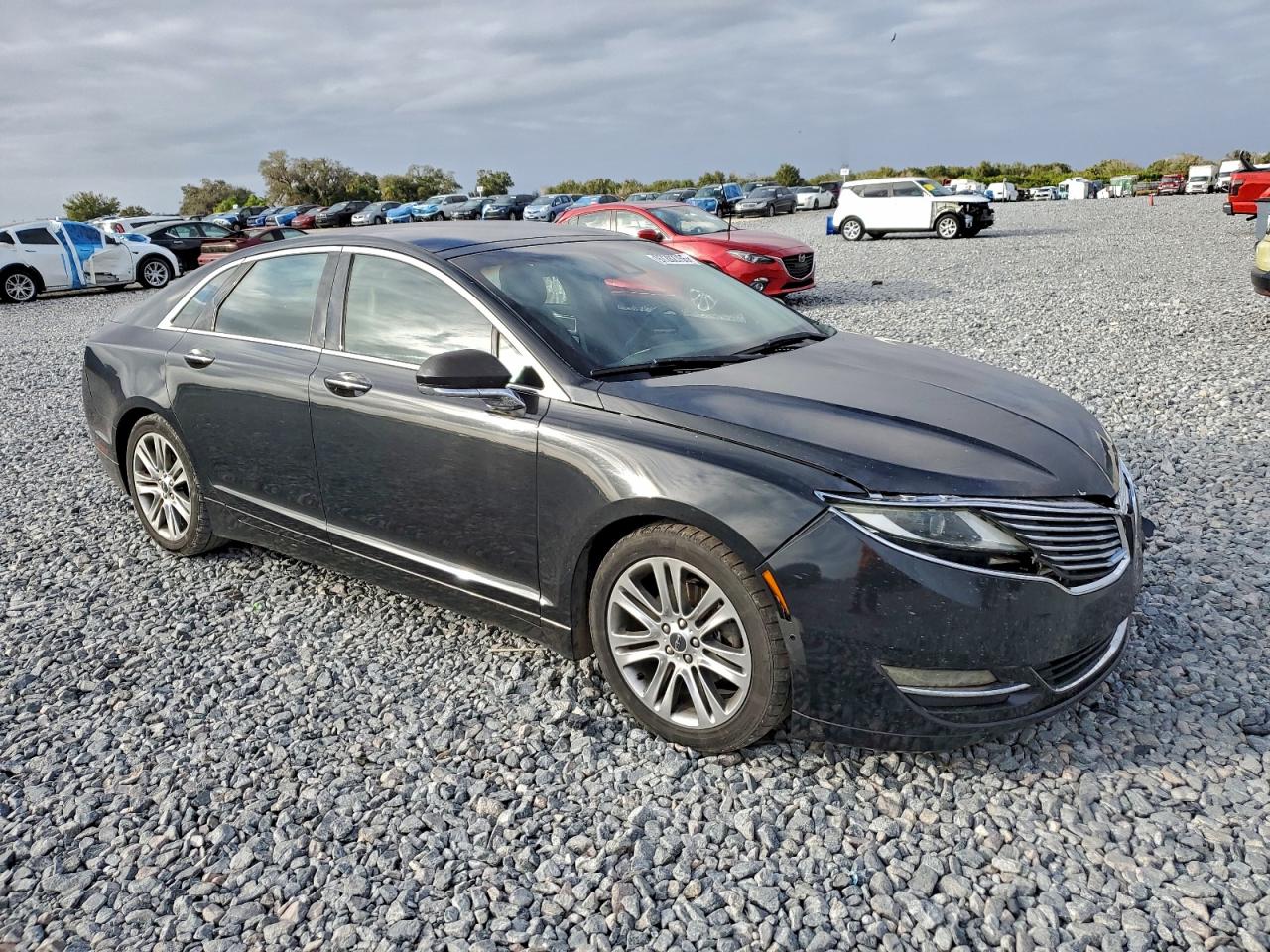 2015 LINCOLN MKZ photo 4