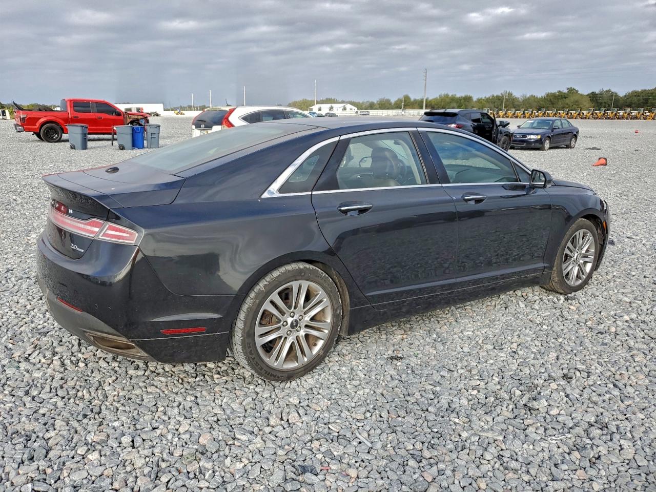 2015 LINCOLN MKZ photo 3