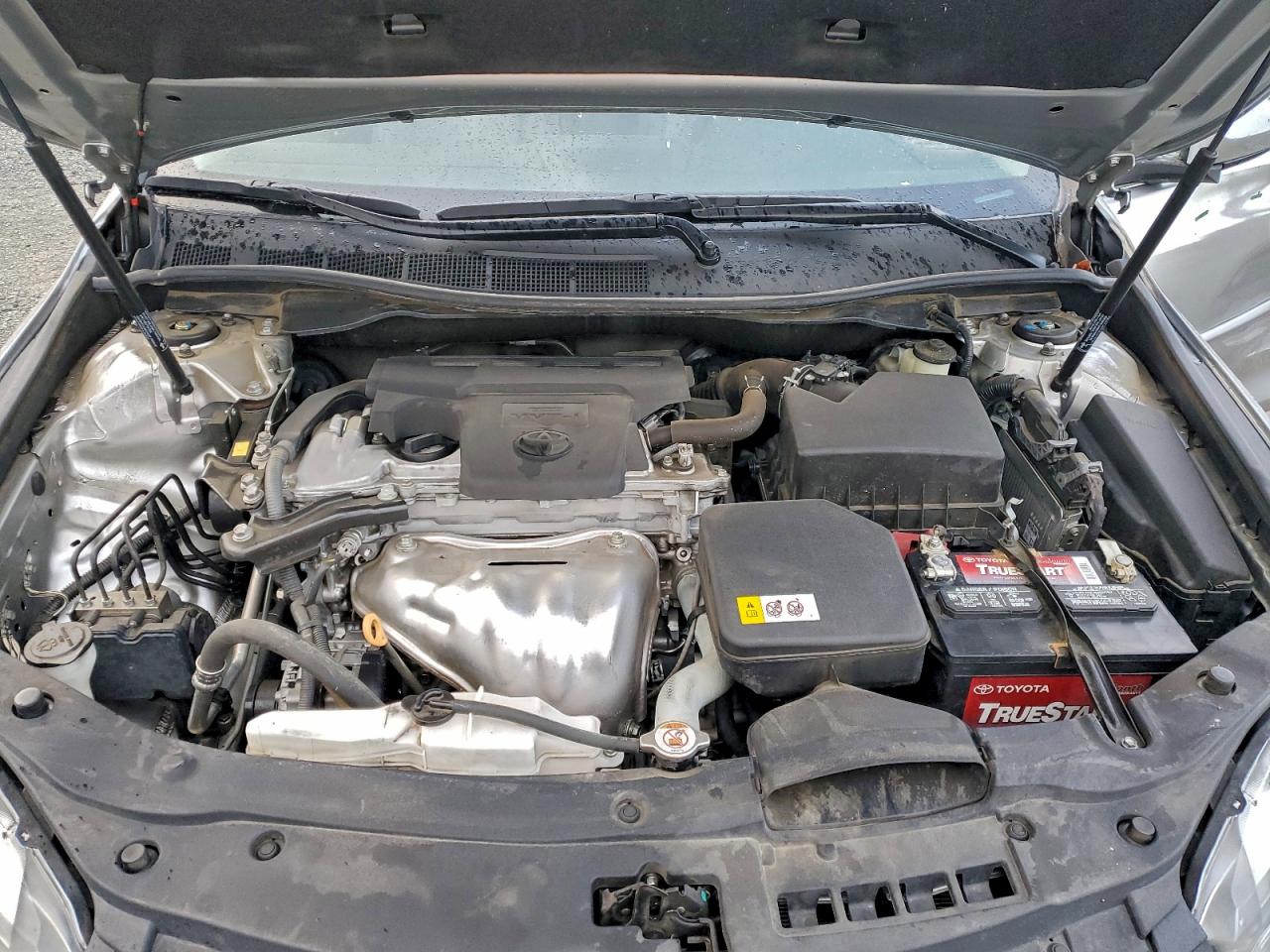 2017 TOYOTA CAMRY LE photo 11