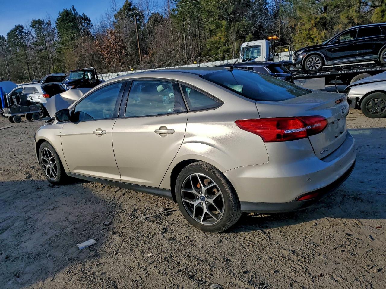 2017 FORD FOCUS SEL photo 3