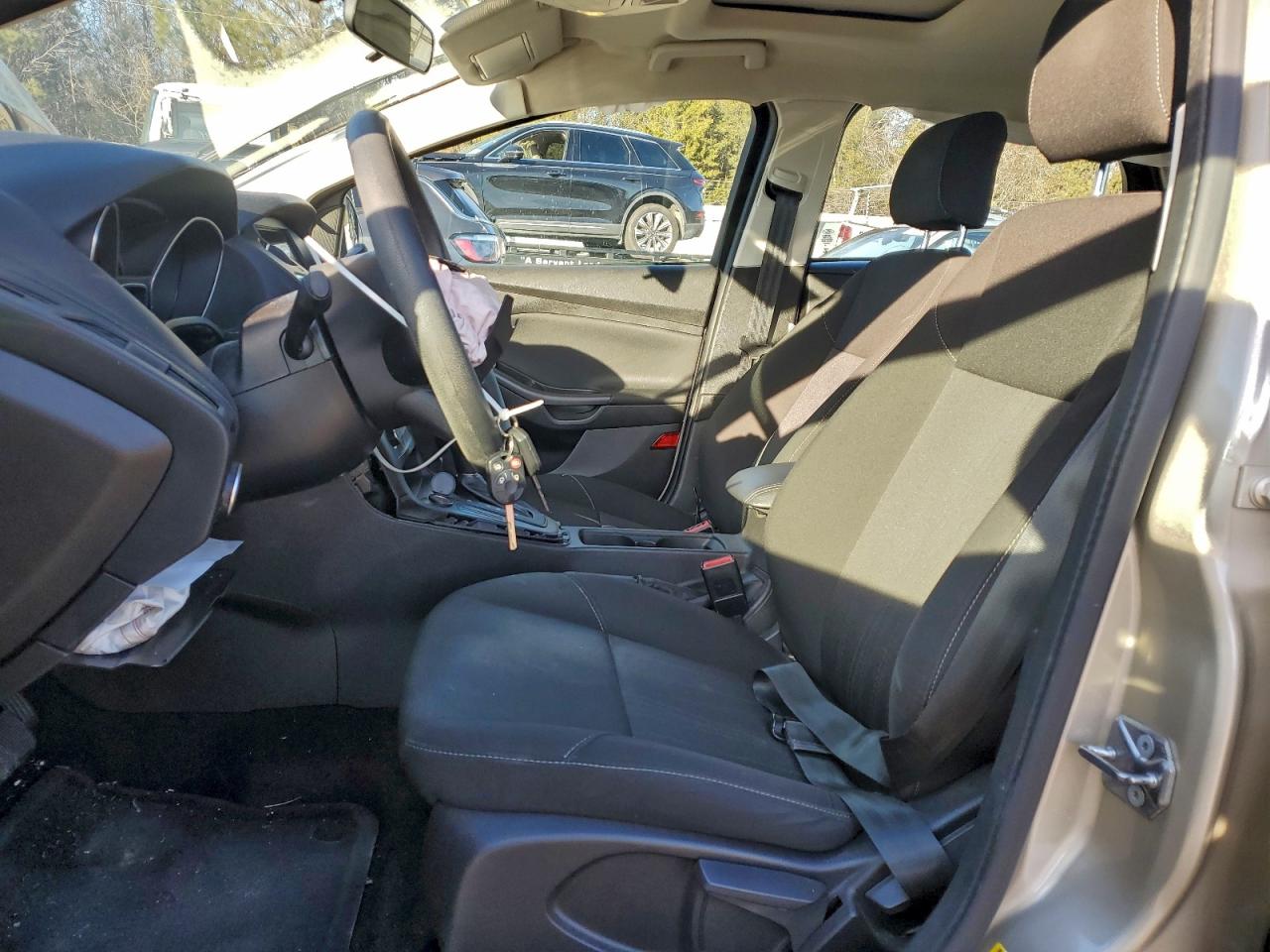 2017 FORD FOCUS SEL photo 13