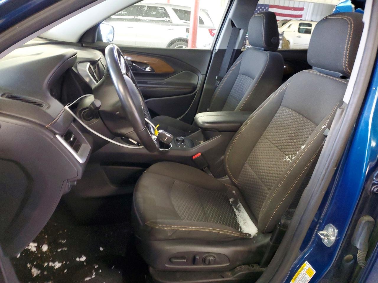 2020 GMC TERRAIN SLE photo 13