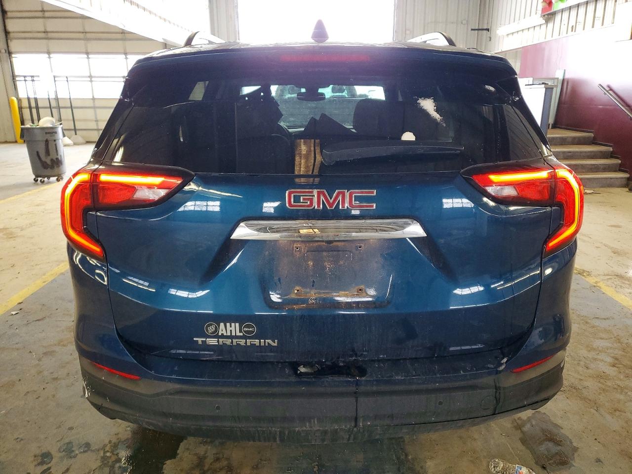 2020 GMC TERRAIN SLE photo 11