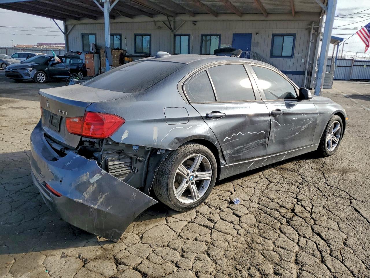 2015 BMW 320 I photo 3