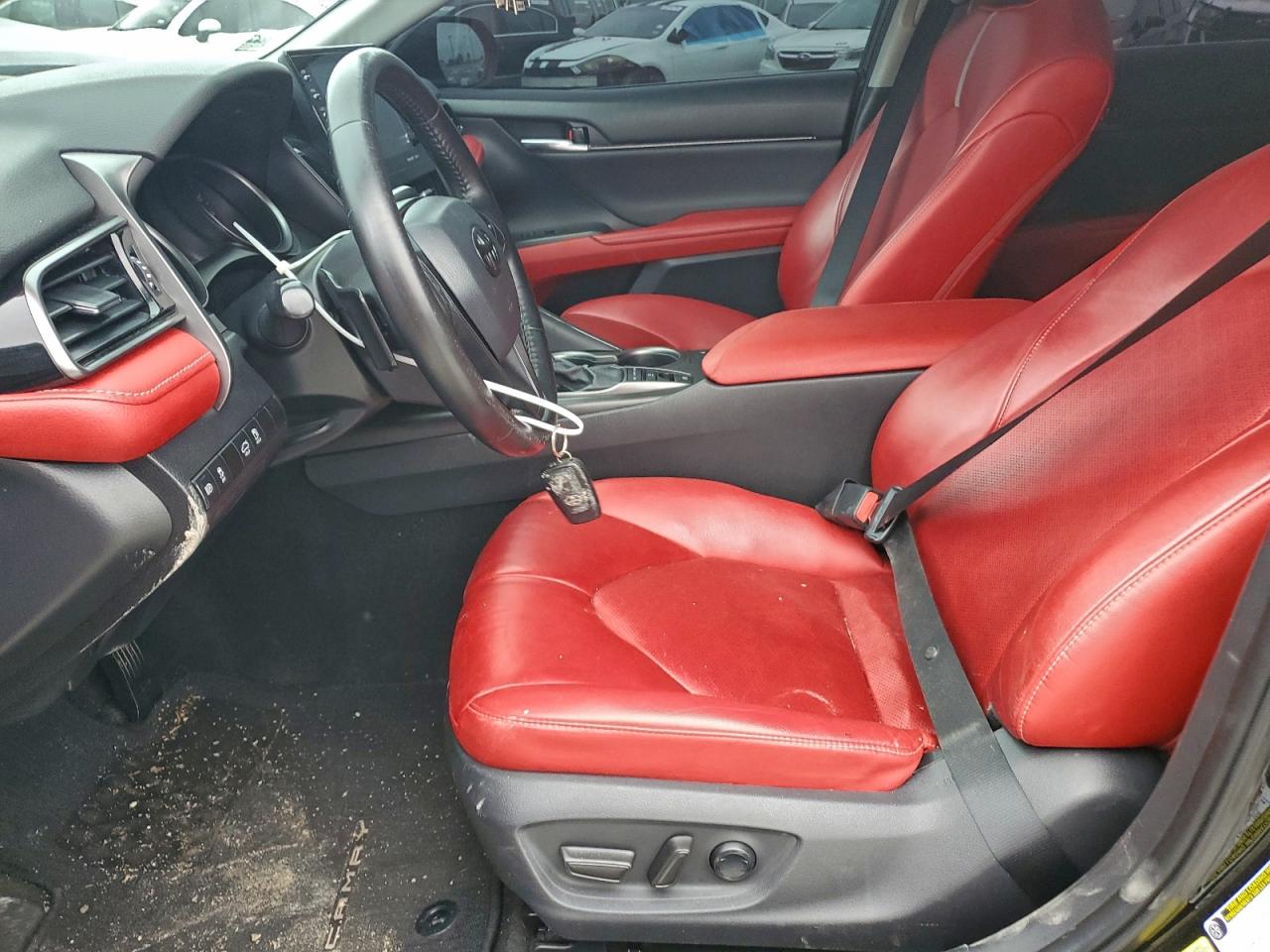 2021 TOYOTA CAMRY XSE photo 19