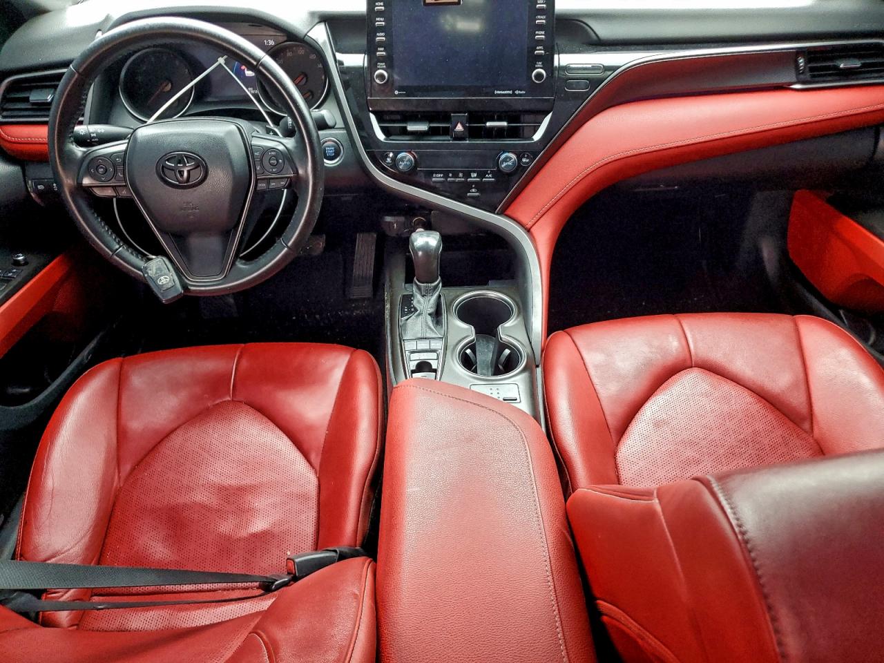 2021 TOYOTA CAMRY XSE photo 22