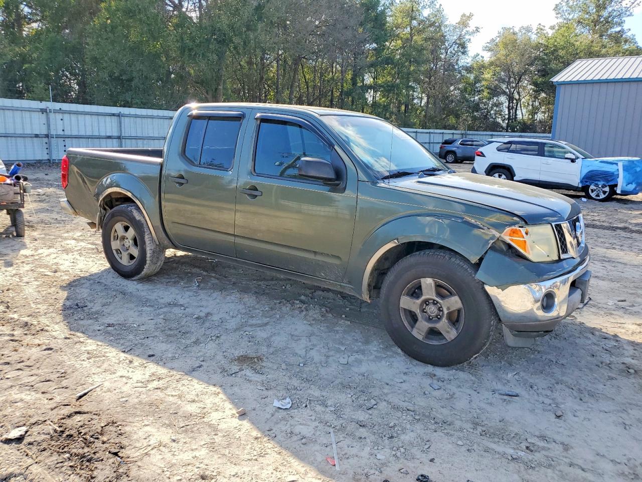 2005 NISSAN FRONTIER CREW CAB LE photo 4