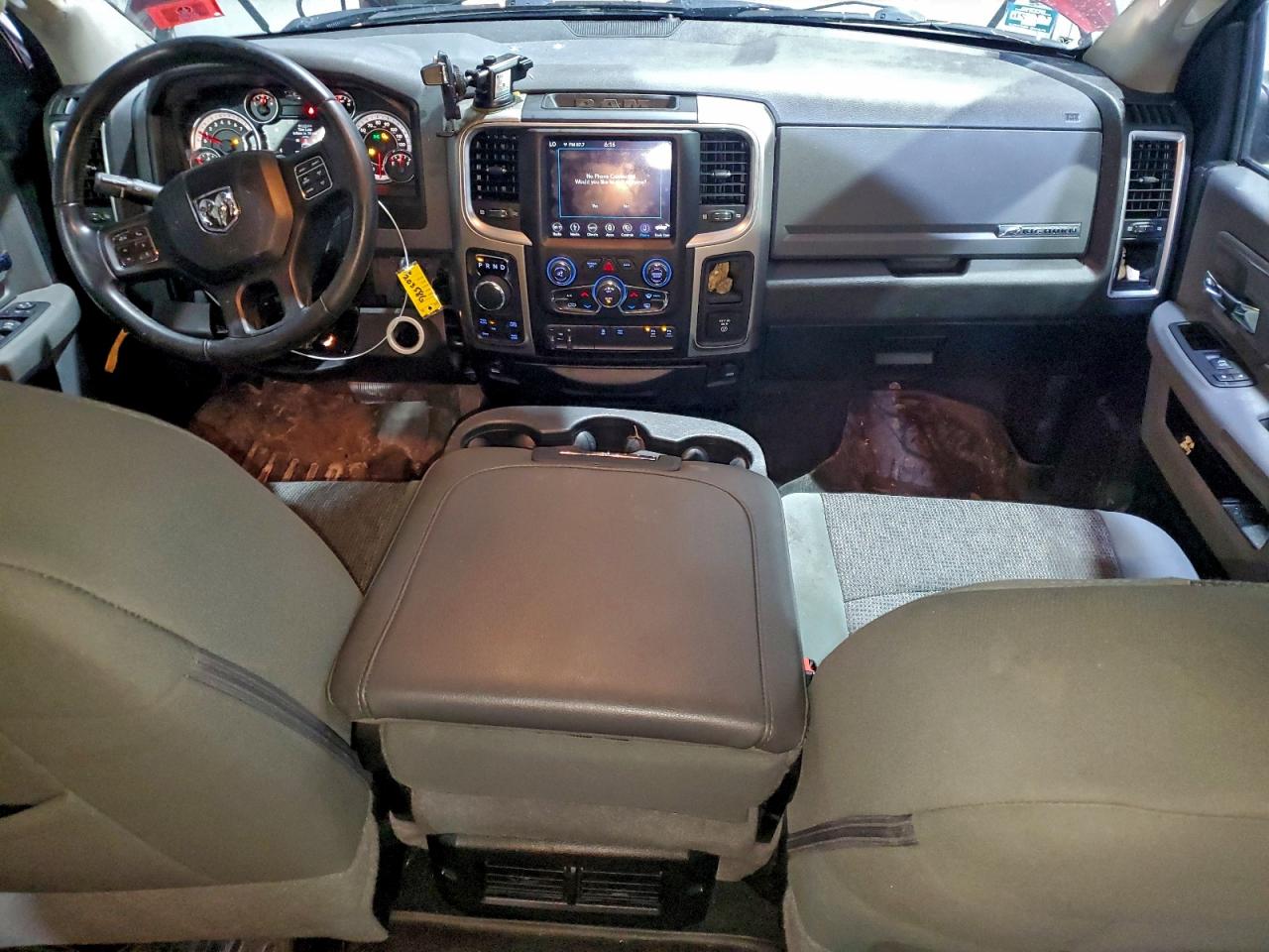 2019 RAM 1500 CLASSIC SLT photo 8
