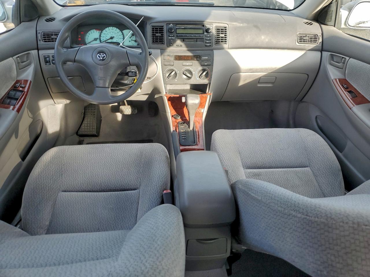 2003 TOYOTA COROLLA CE photo 8