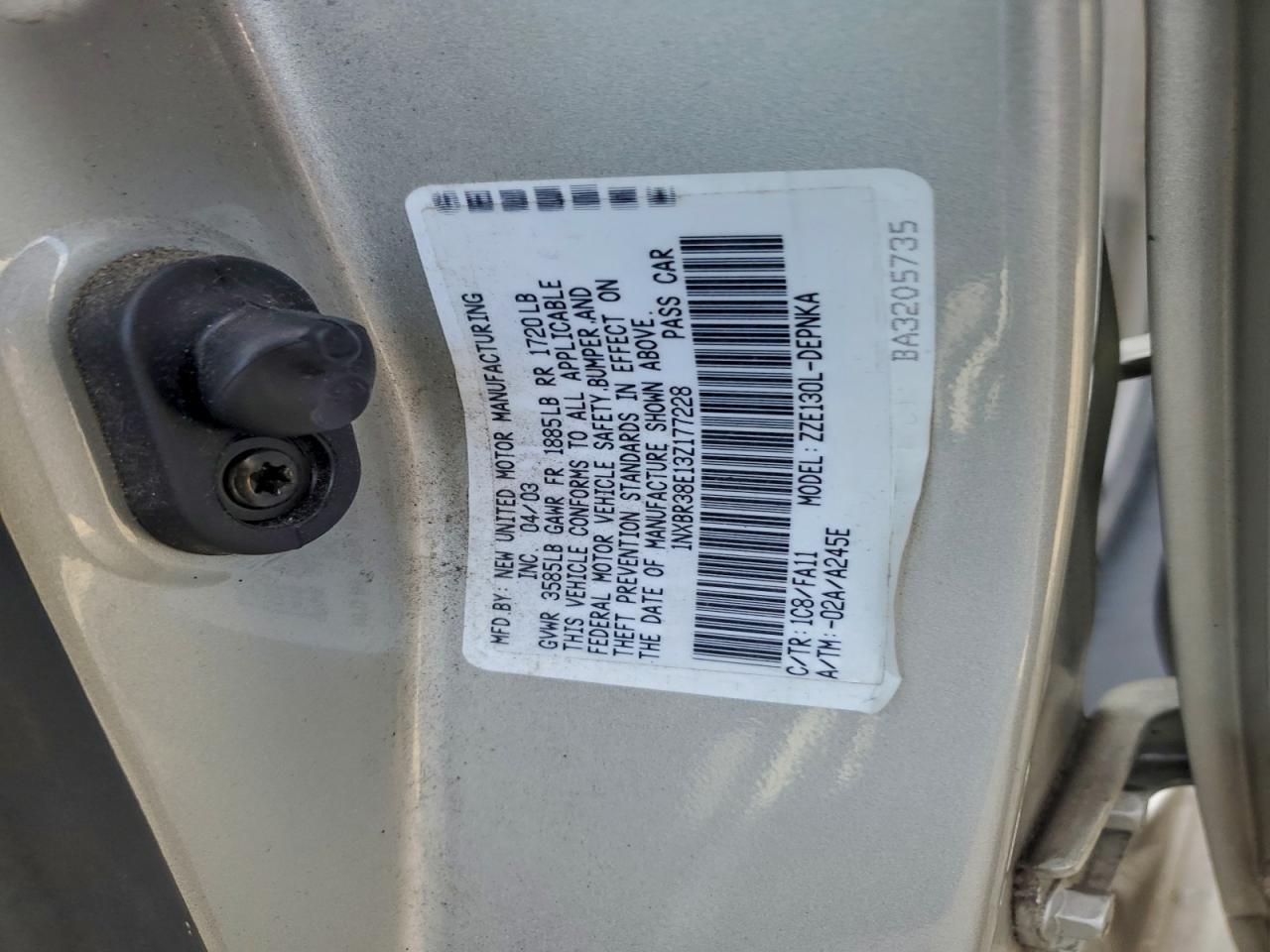 2003 TOYOTA COROLLA CE photo 13