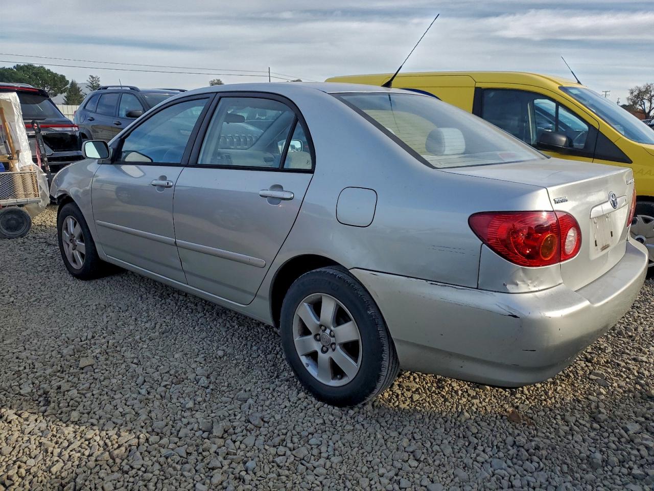 2003 TOYOTA COROLLA CE photo 2